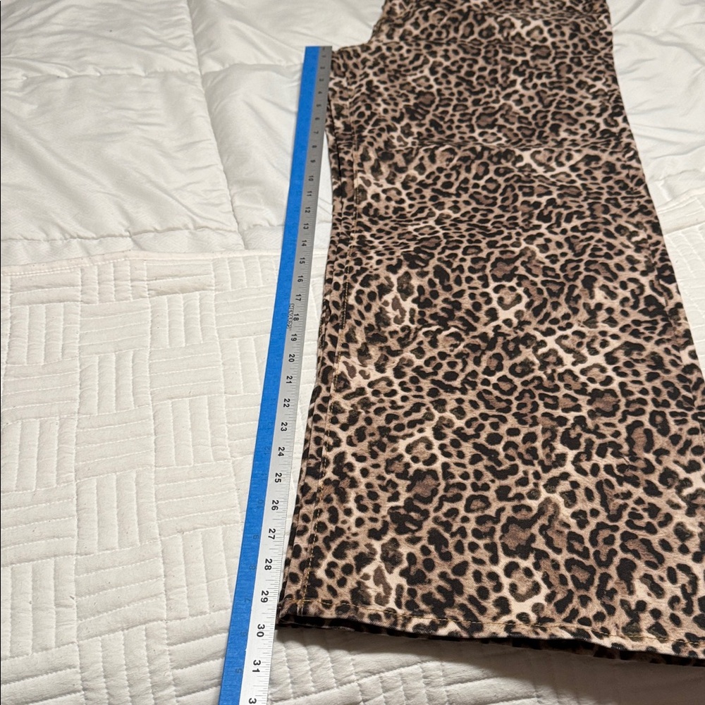 LOFT Leopard Print Wide Leg Jeans - Picture 6 of 13